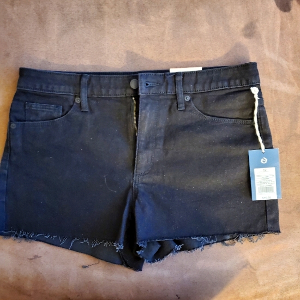 BLACK High Rise Shortie Short